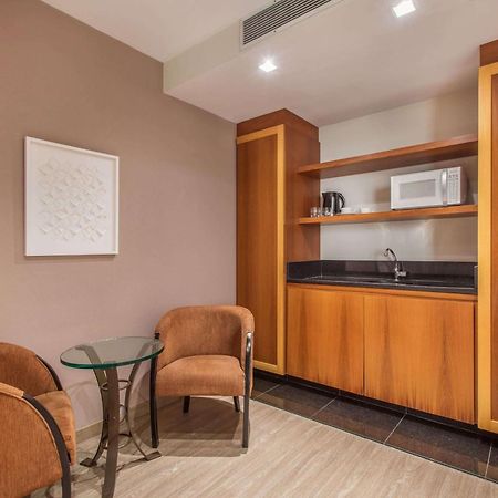 Melia Paulista Otel Sao Paulo Dış mekan fotoğraf A kitchenette in a hotel room
