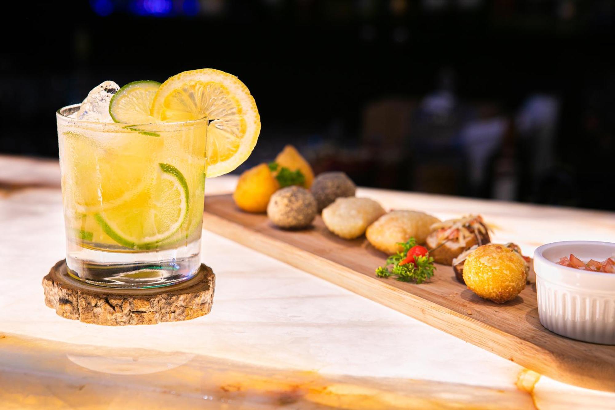 Melia Paulista Otel Sao Paulo Dış mekan fotoğraf Caipirinha cocktail
