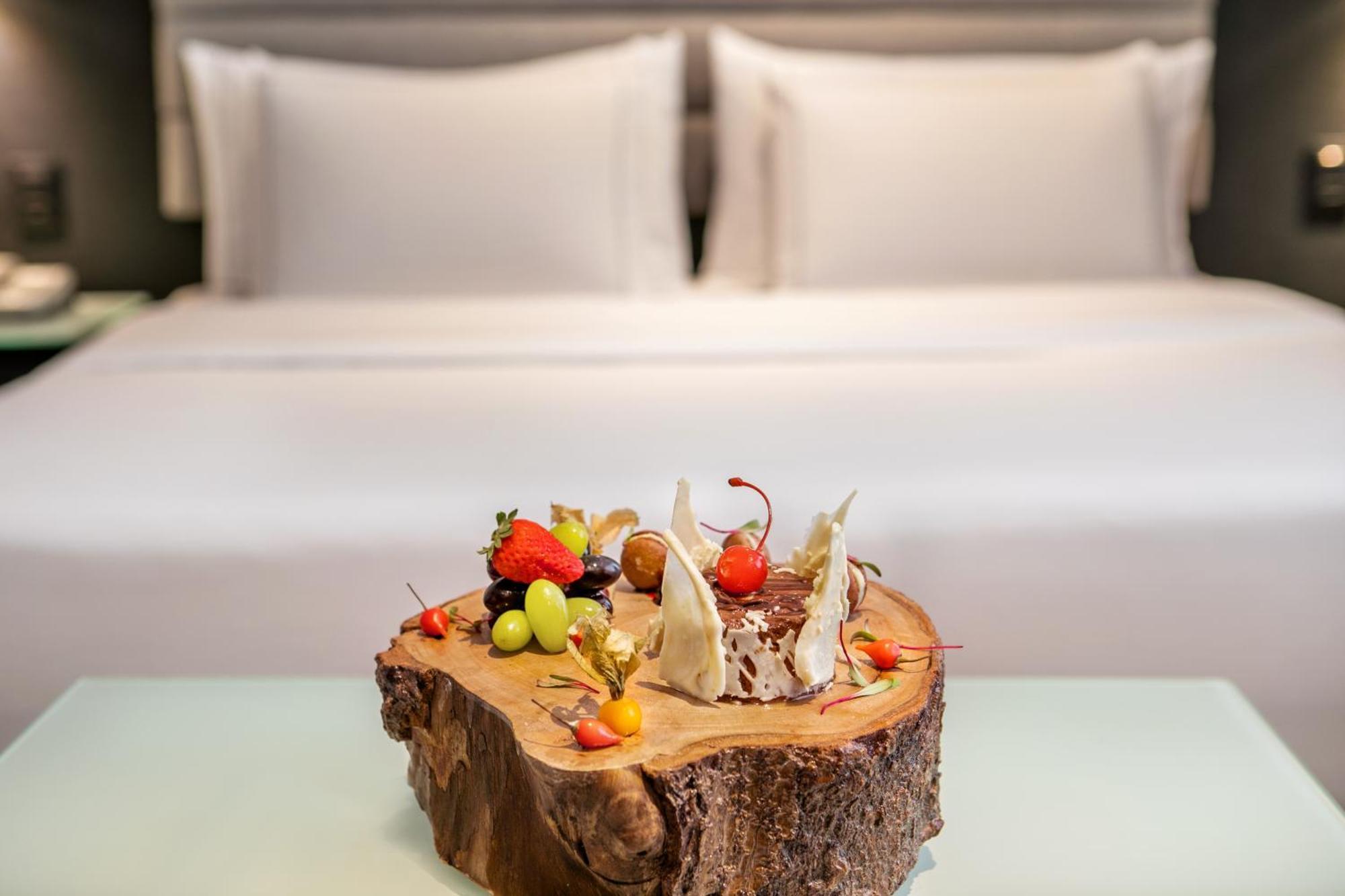 Melia Paulista Otel Sao Paulo Dış mekan fotoğraf A fruit cake