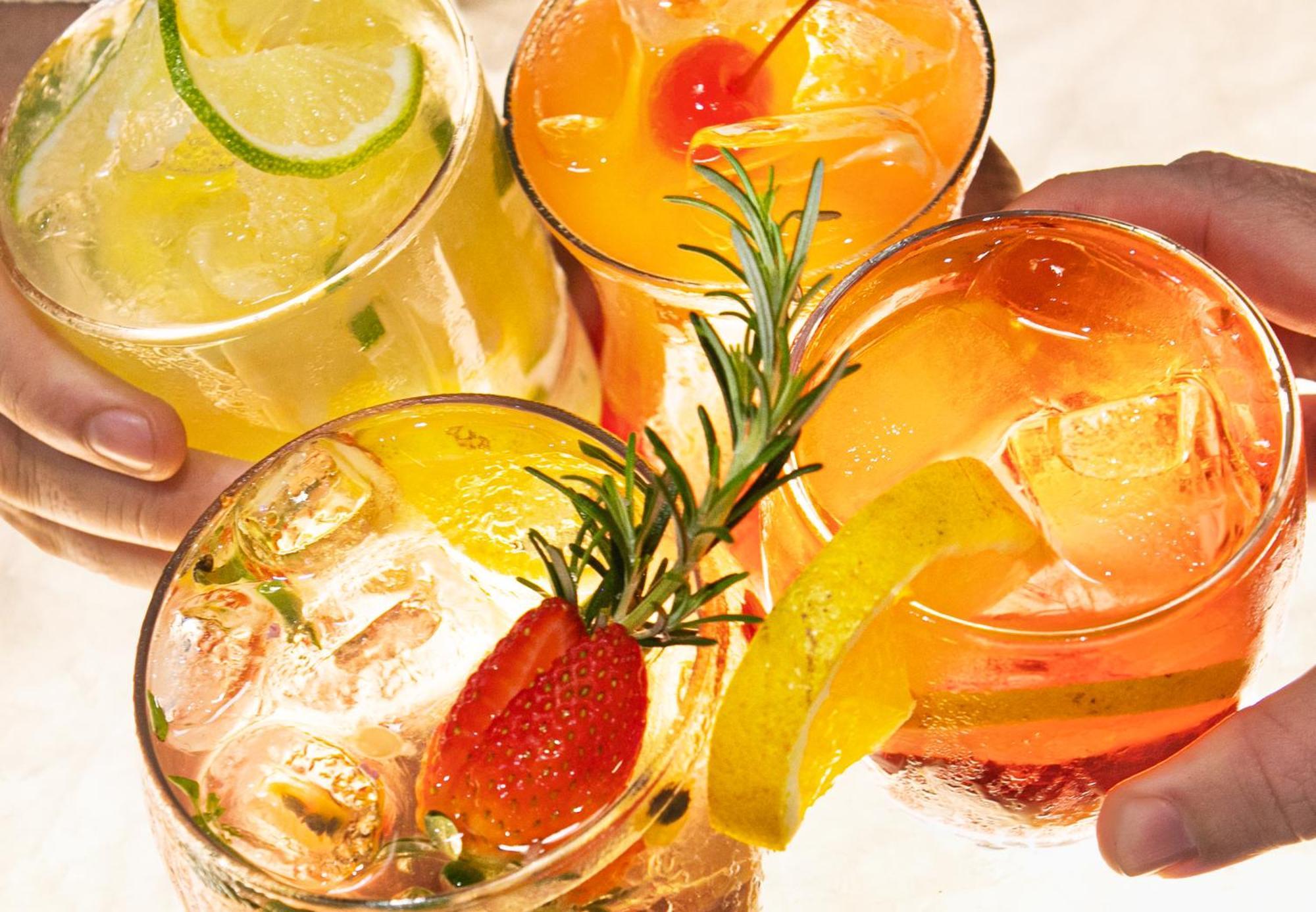 Melia Paulista Otel Sao Paulo Dış mekan fotoğraf A selection of cocktails