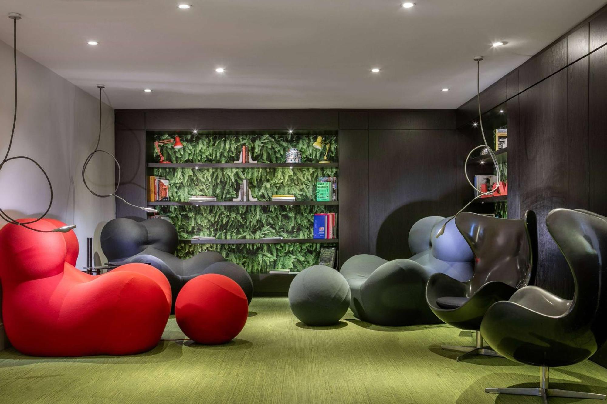 Melia Paulista Otel Sao Paulo Dış mekan fotoğraf The Library at The Standard East Village